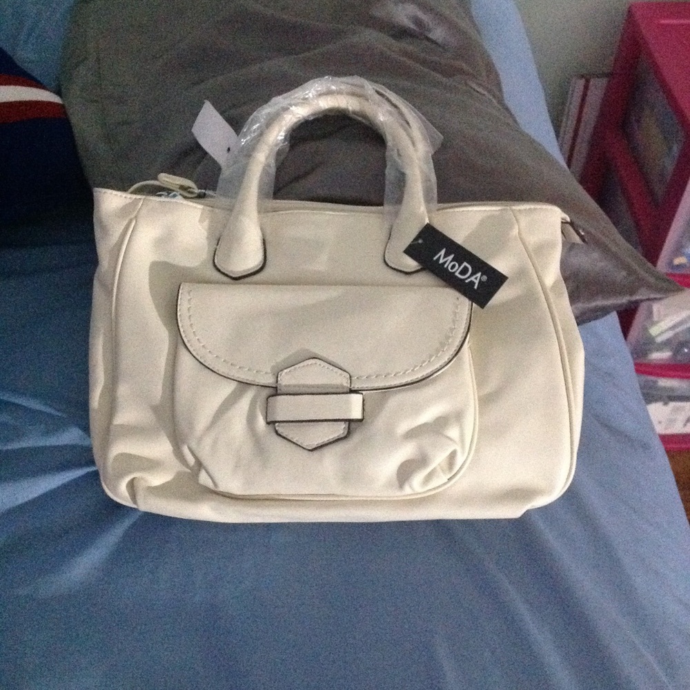BRAND NEW Soft satchel, crossbody, tote -Off White - Picture 4 of 6